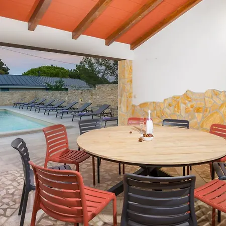 Villa Dolce Far Niente By Guide Premantura