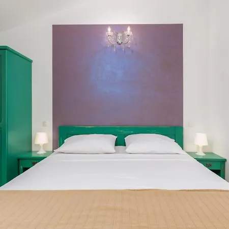 Villa Dolce Far Niente By Guide *