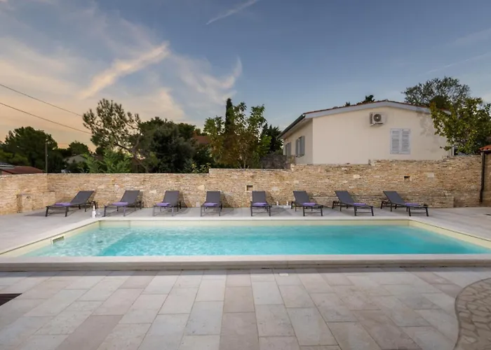 Dolce Far Niente By Guide *