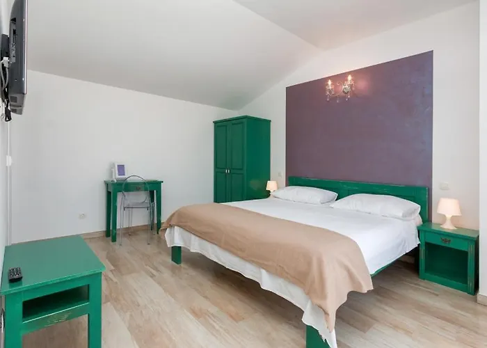 Dolce Far Niente By Guide