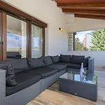 Dolce Far Niente By Guide Vila *